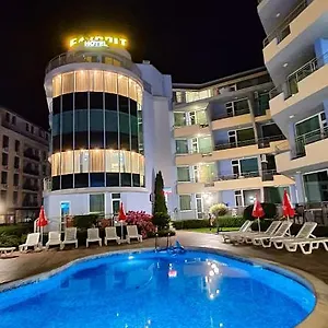 Apartmanhotel Favorit, Napospart